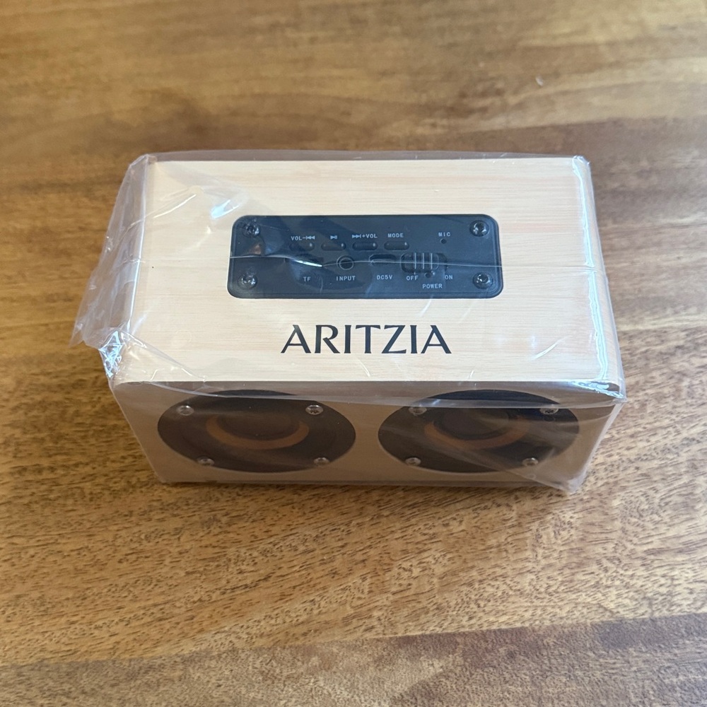 {Aritzia} Bluetooth Speaker